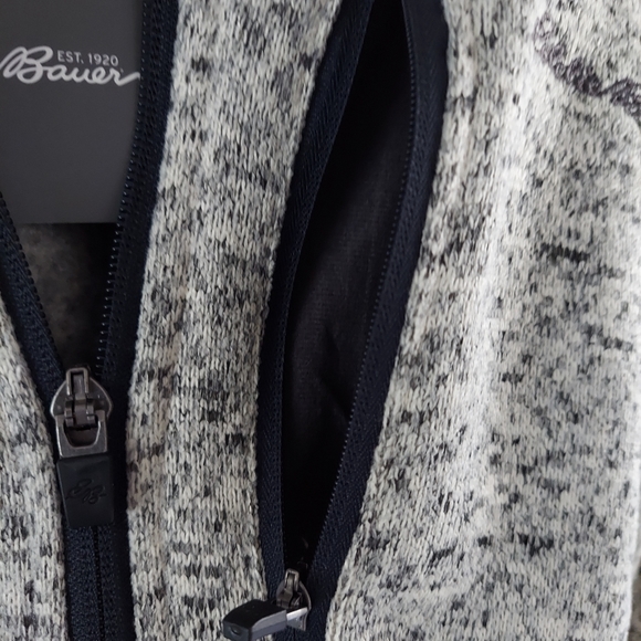 Eddie Bauer Fleece sweater - Picture 5 of 7